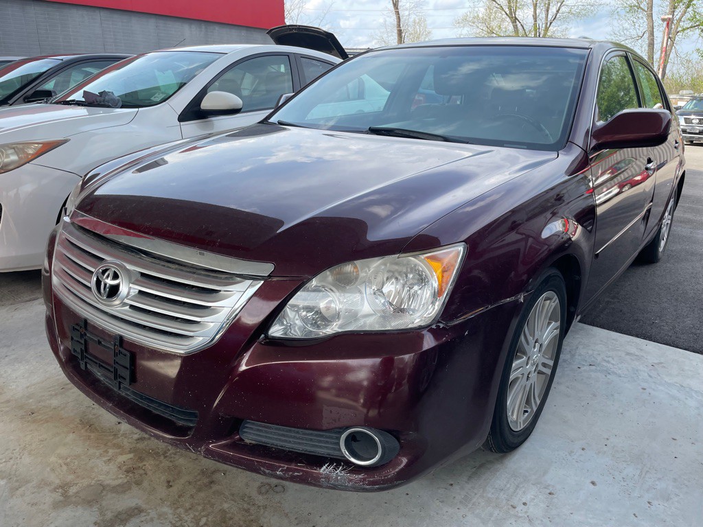 2010 Toyota Avalon Image 1