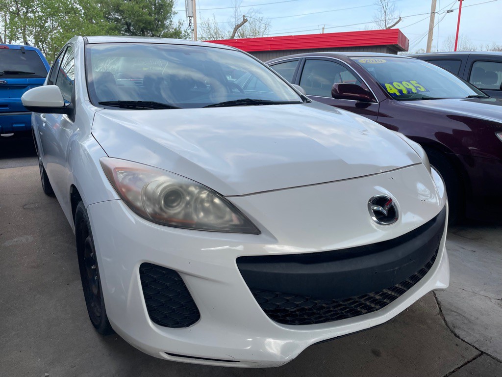 2013 Mazda Mazda3 Image 1