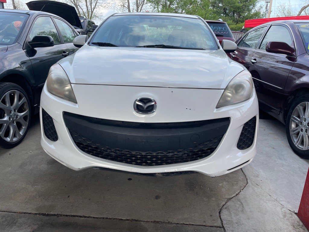 2013 Mazda Mazda3 Image 2