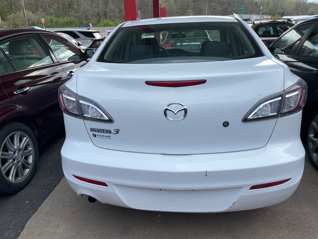 2013 Mazda Mazda3 Image 4