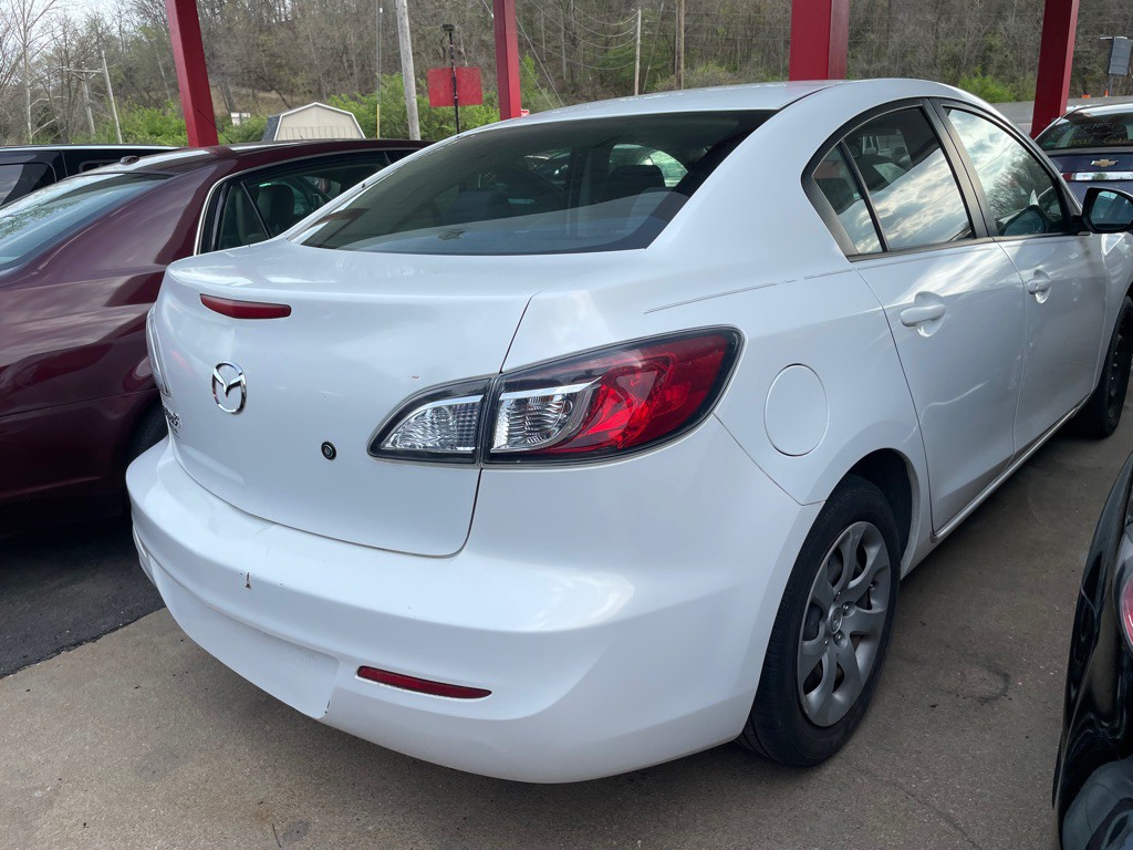 2013 Mazda Mazda3 Image 5
