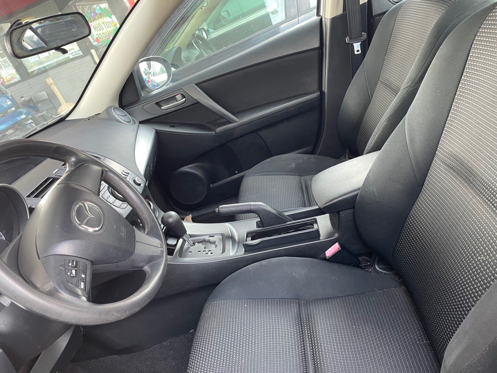 2013 Mazda Mazda3 Image 6