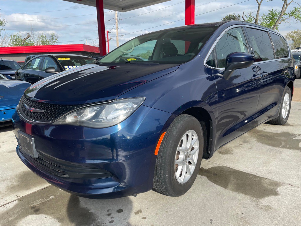 2018 Chrysler Pacifica Image 4