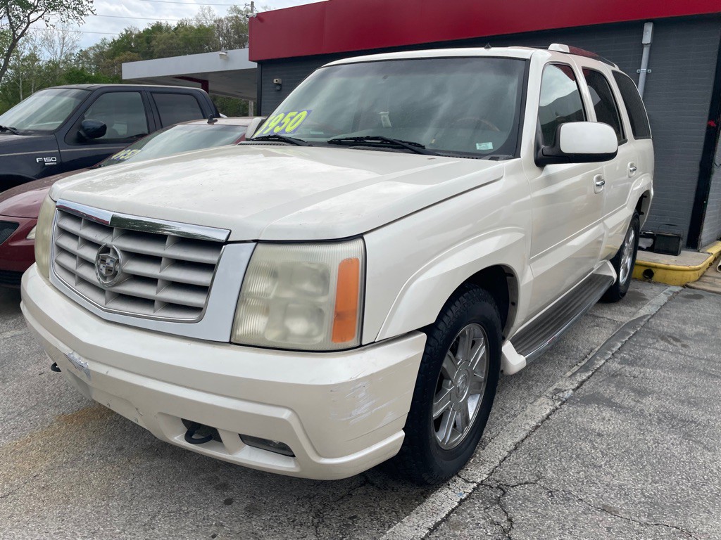 2002 Cadillac Escalade Image 3