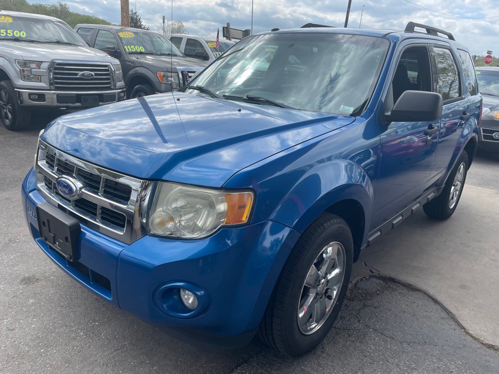 2011 Ford Escape Image 2