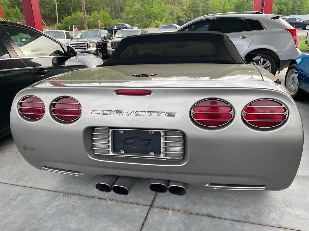 2000 Chevrolet Corvette Image 5