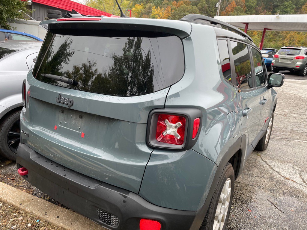 2016 Jeep Renegade Image 8