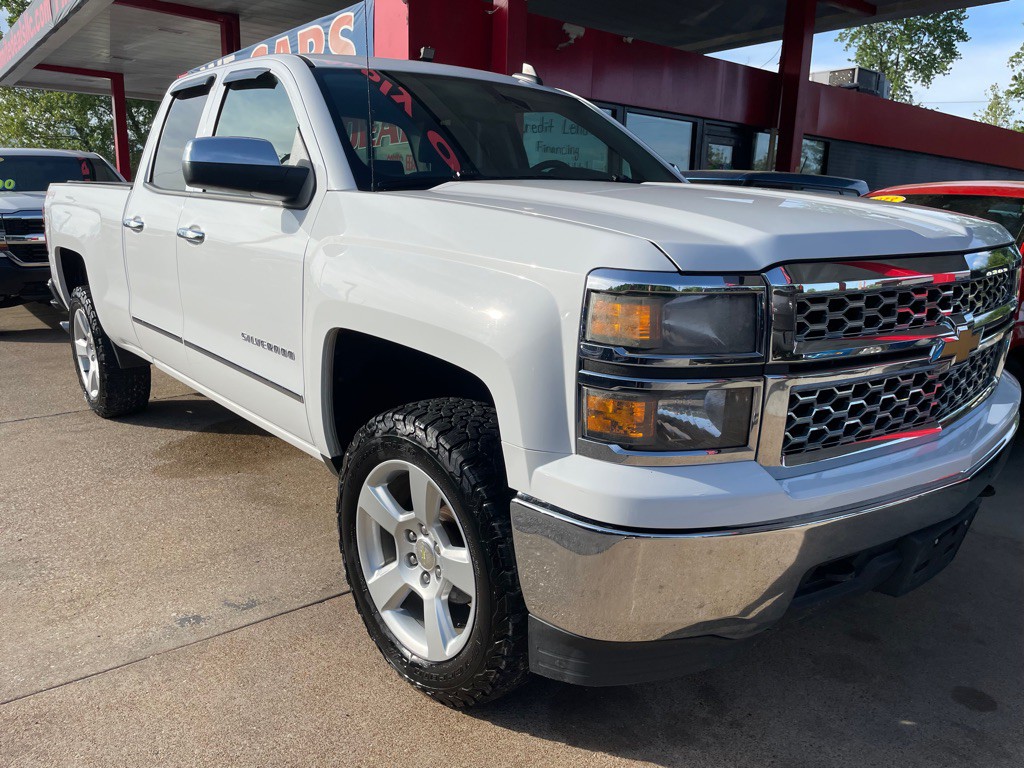 2015 Chevrolet Silverado 1500 Image 2