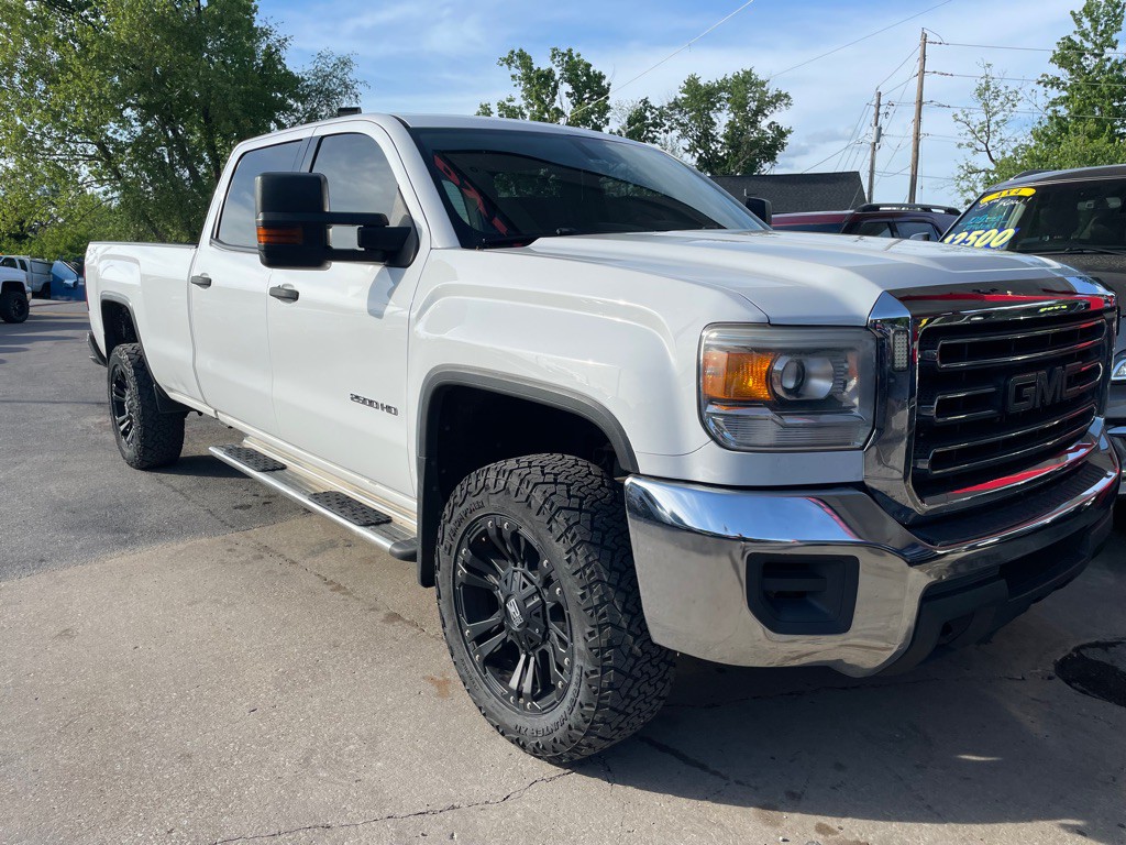2015 GMC Sierra Image 2