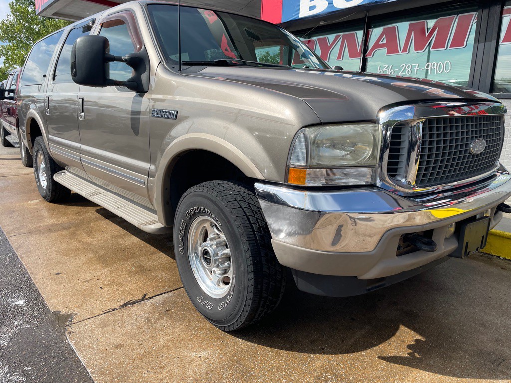 2002 Ford Excursion Image 2
