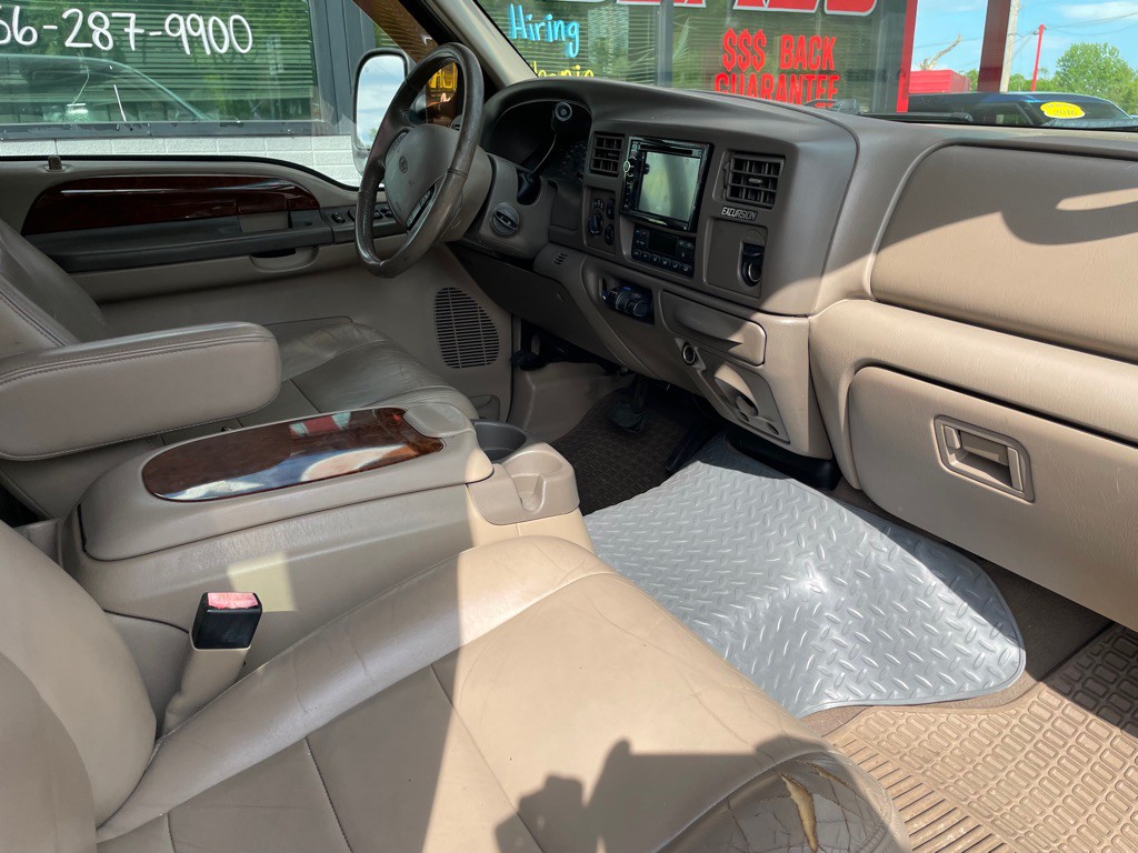 2002 Ford Excursion Image 10