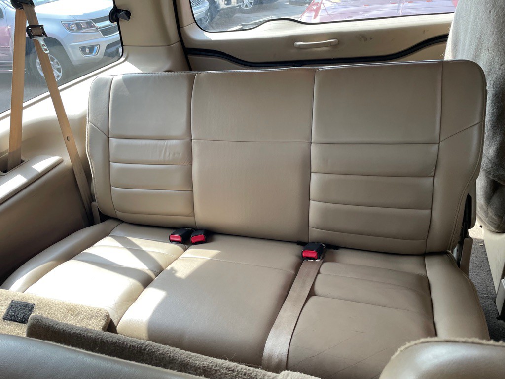 2002 Ford Excursion Image 12