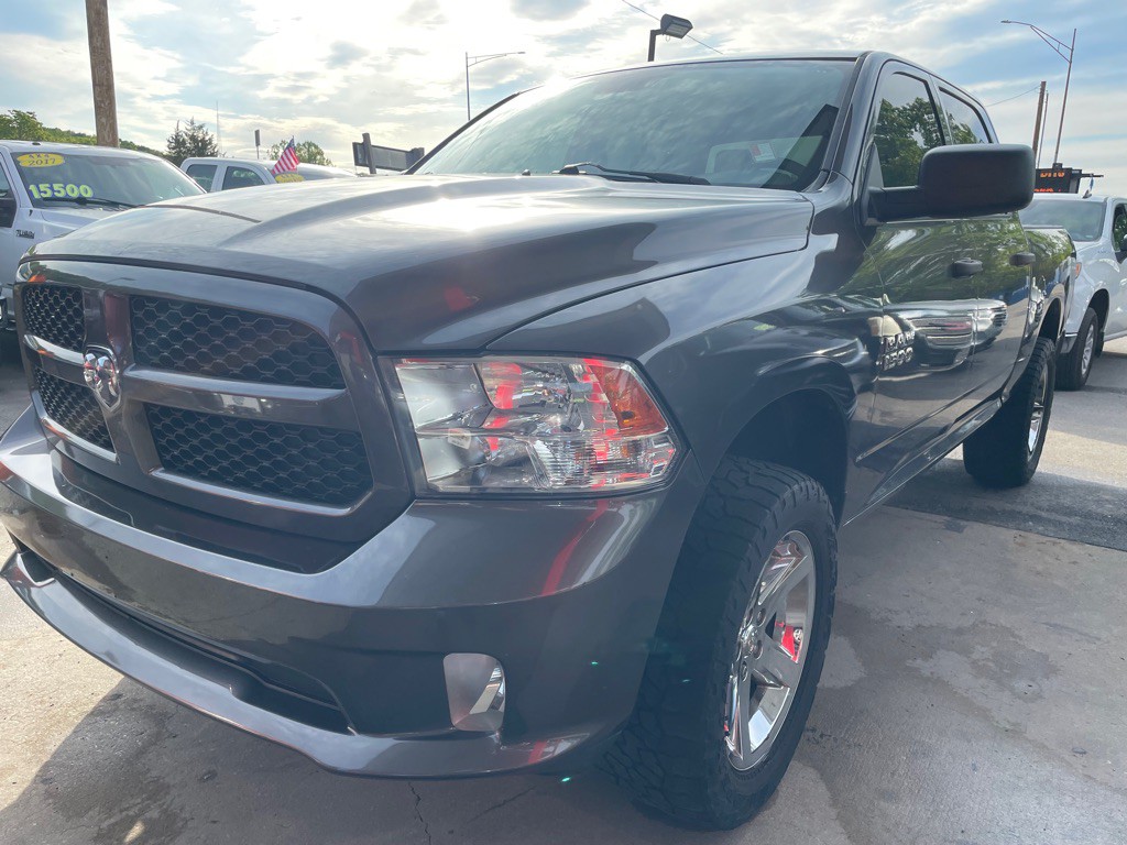 2015 RAM 1500 Image 4