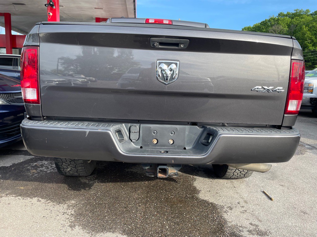 2015 RAM 1500 Image 6