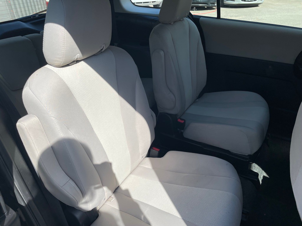 2013 Mazda Mazda5 Image 10