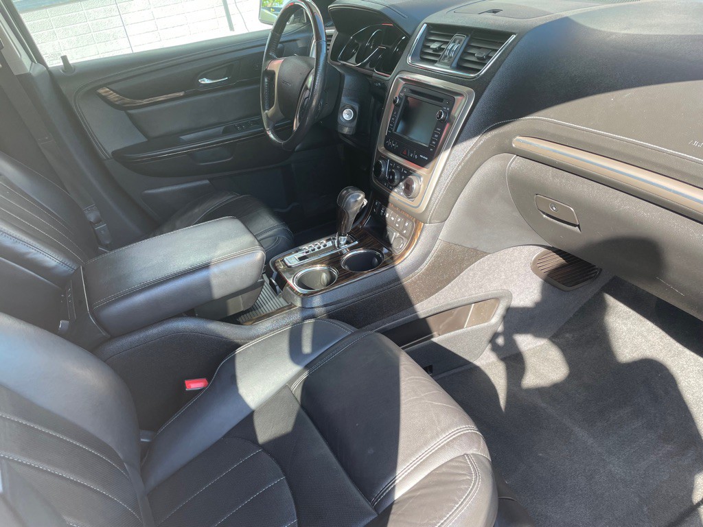 2016 GMC Acadia Image 10
