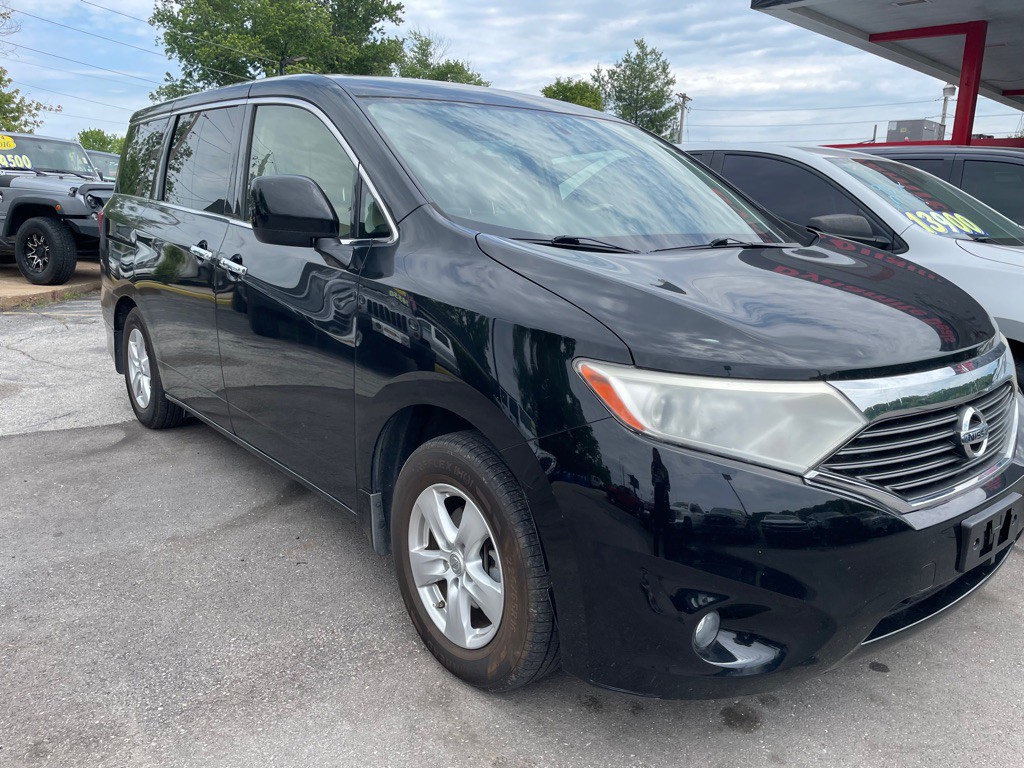 2013 Nissan Quest Image 2