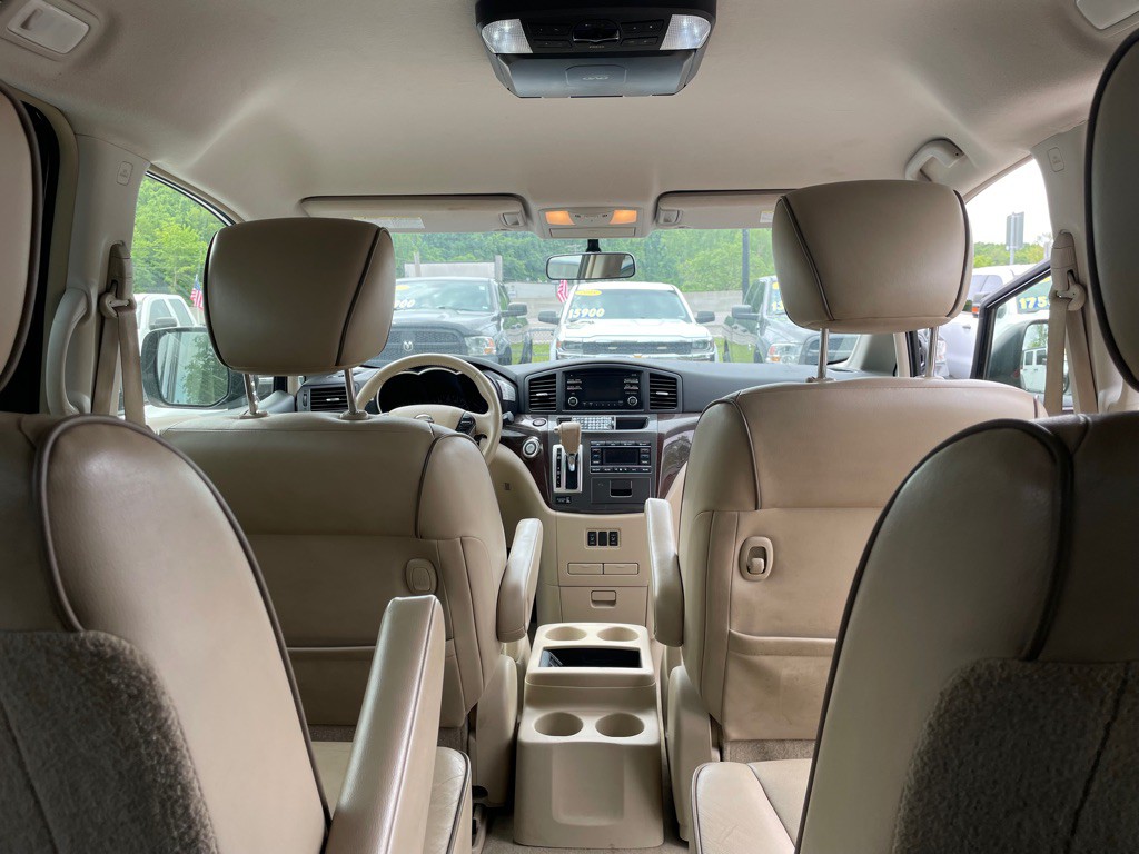 2013 Nissan Quest Image 10
