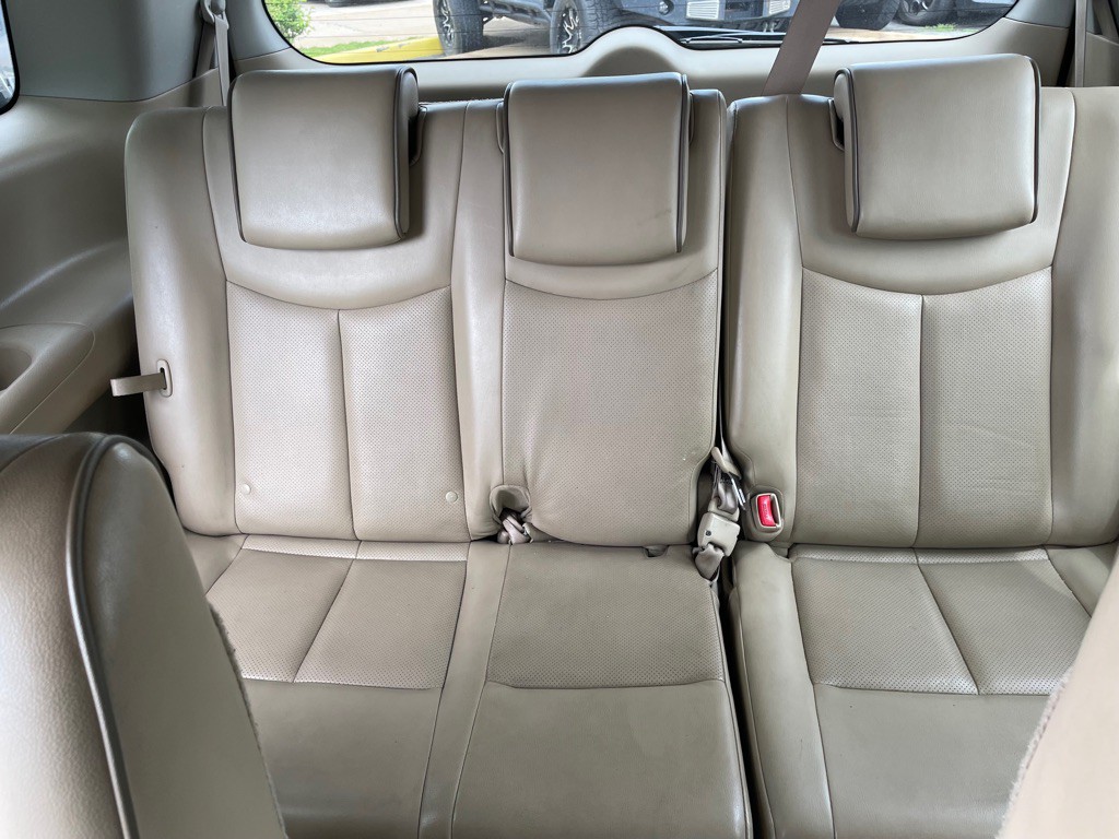 2013 Nissan Quest Image 12