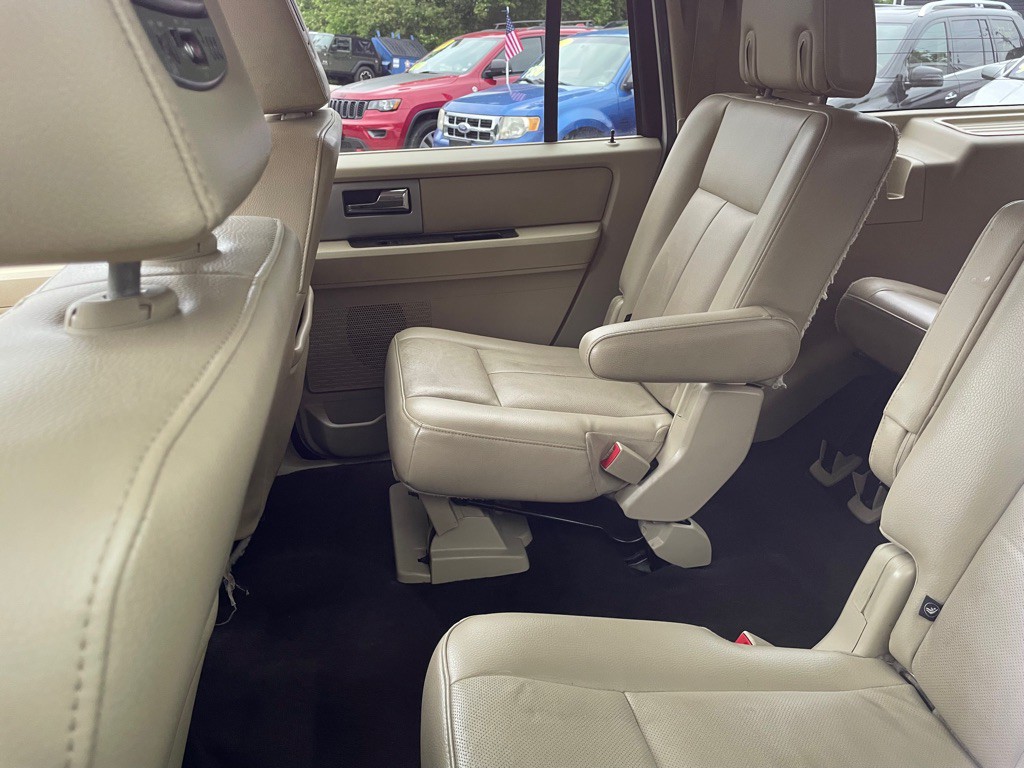 2015 Ford Expedition Image 10