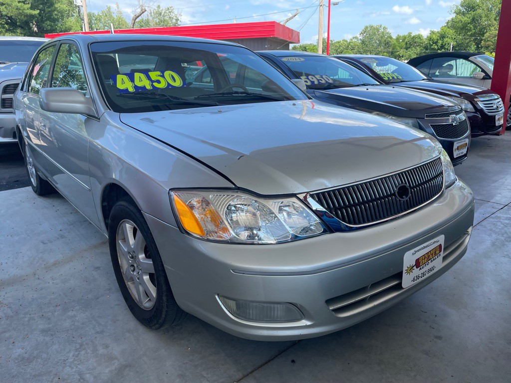 2002 Toyota Avalon Image 1