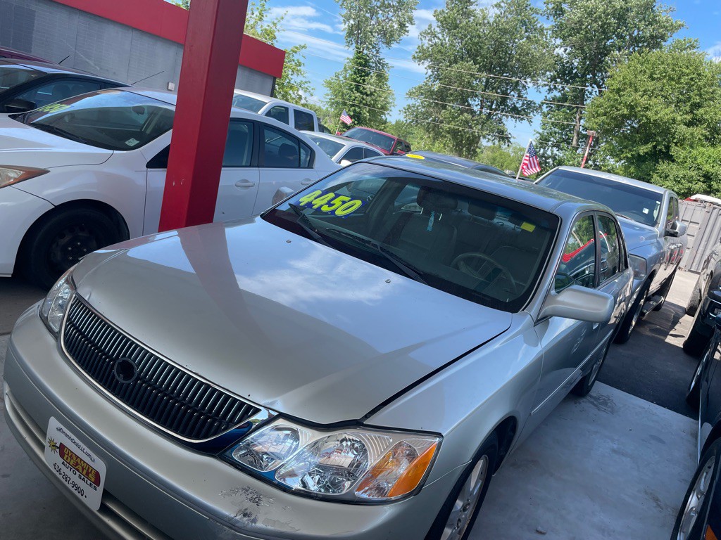 2002 Toyota Avalon Image 2