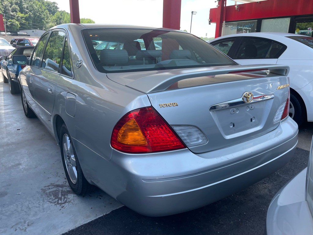 2002 Toyota Avalon Image 3