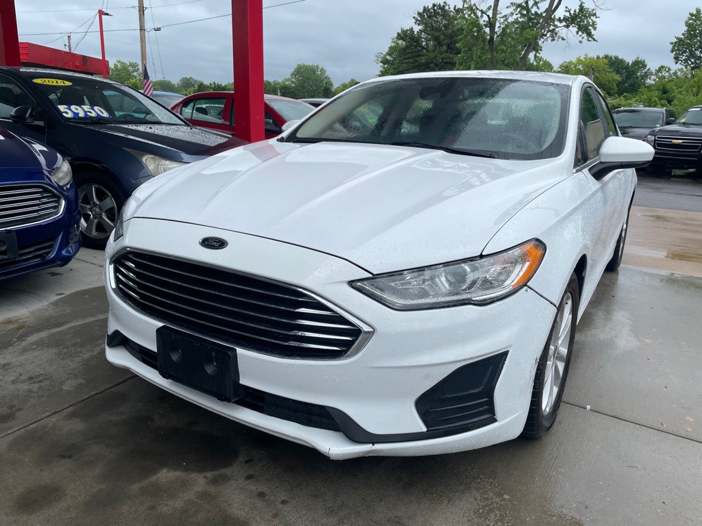 2020 Ford Fusion Image 4