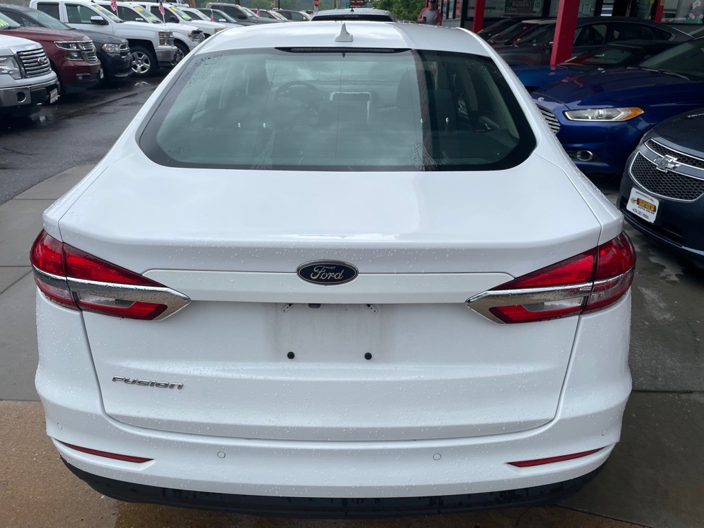 2020 Ford Fusion Image 6