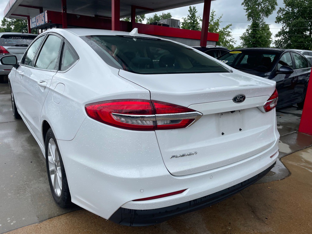 2020 Ford Fusion Image 7