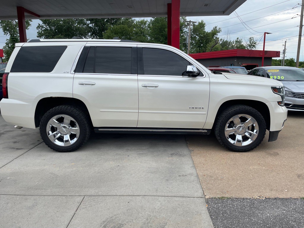 2015 Chevrolet Tahoe Image 1