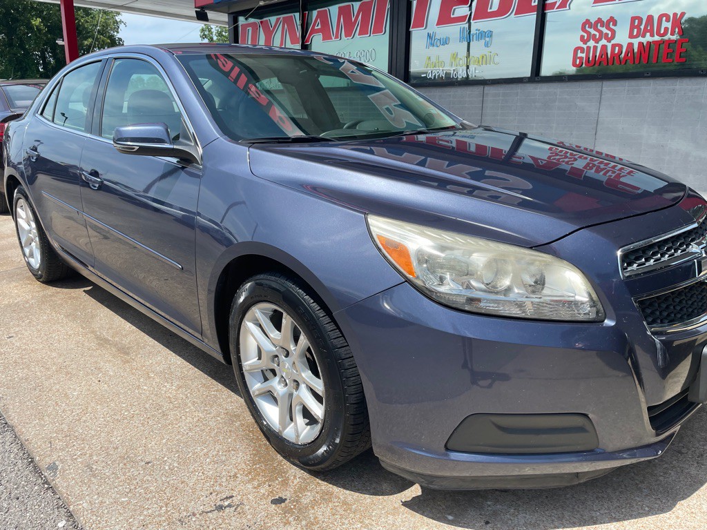 2013 Chevrolet Malibu Image 1