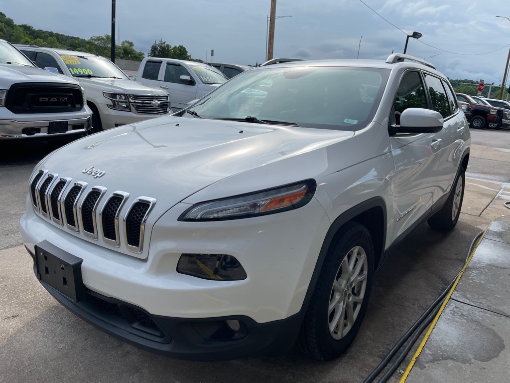 2018 Jeep Cherokee Image 2