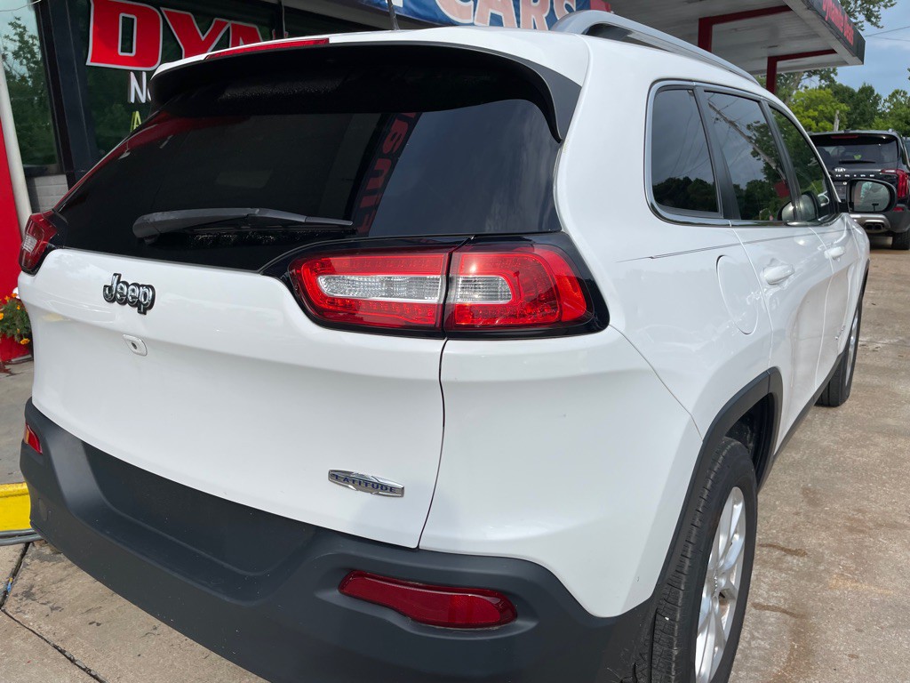 2018 Jeep Cherokee Image 6