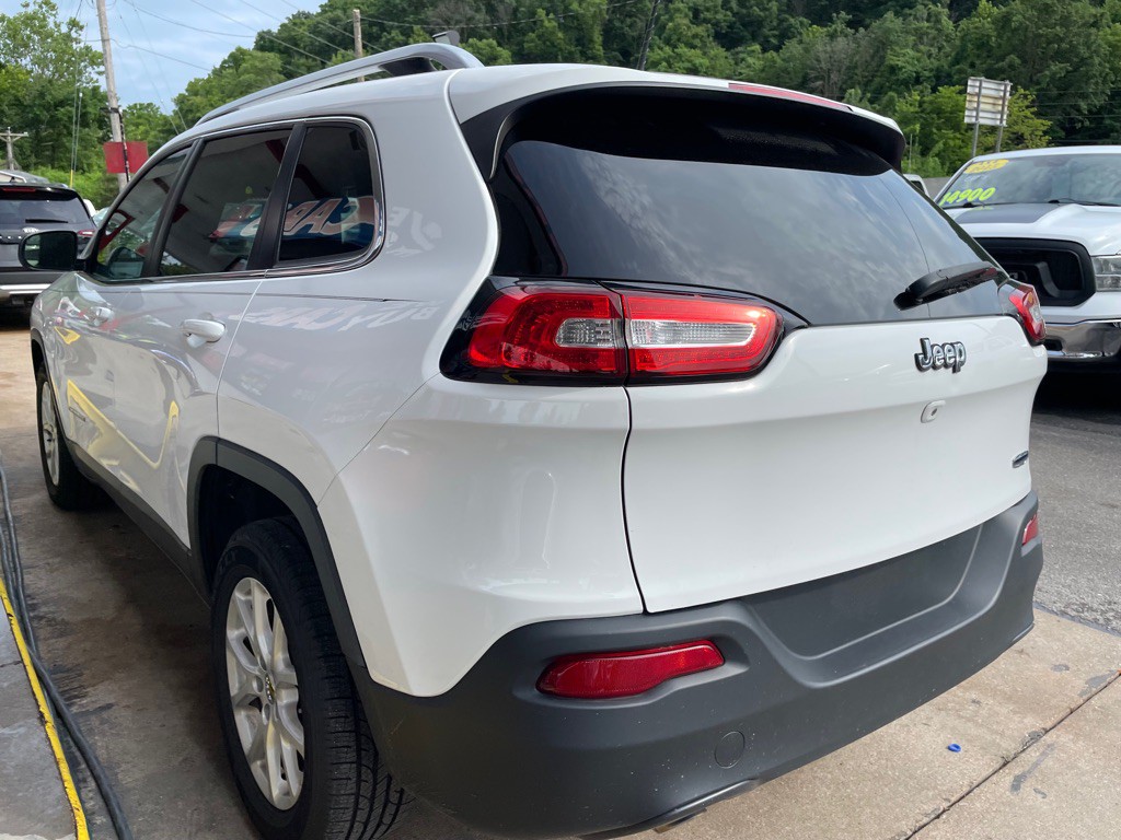 2018 Jeep Cherokee Image 8