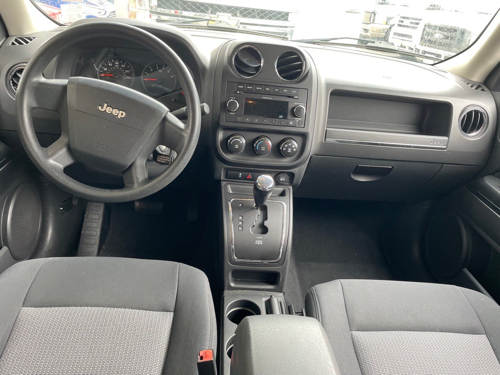 2010 Jeep Patriot Image 9