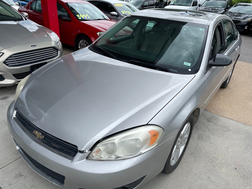 2006 Chevrolet Impala Image 2