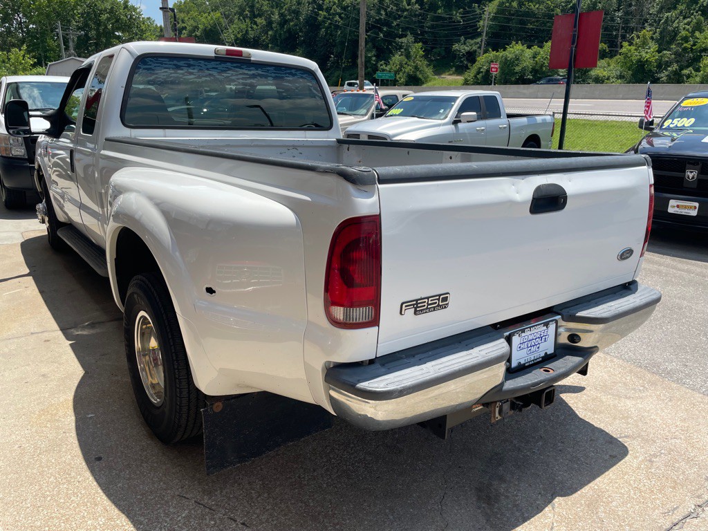 2004 Ford F-350 Image 5