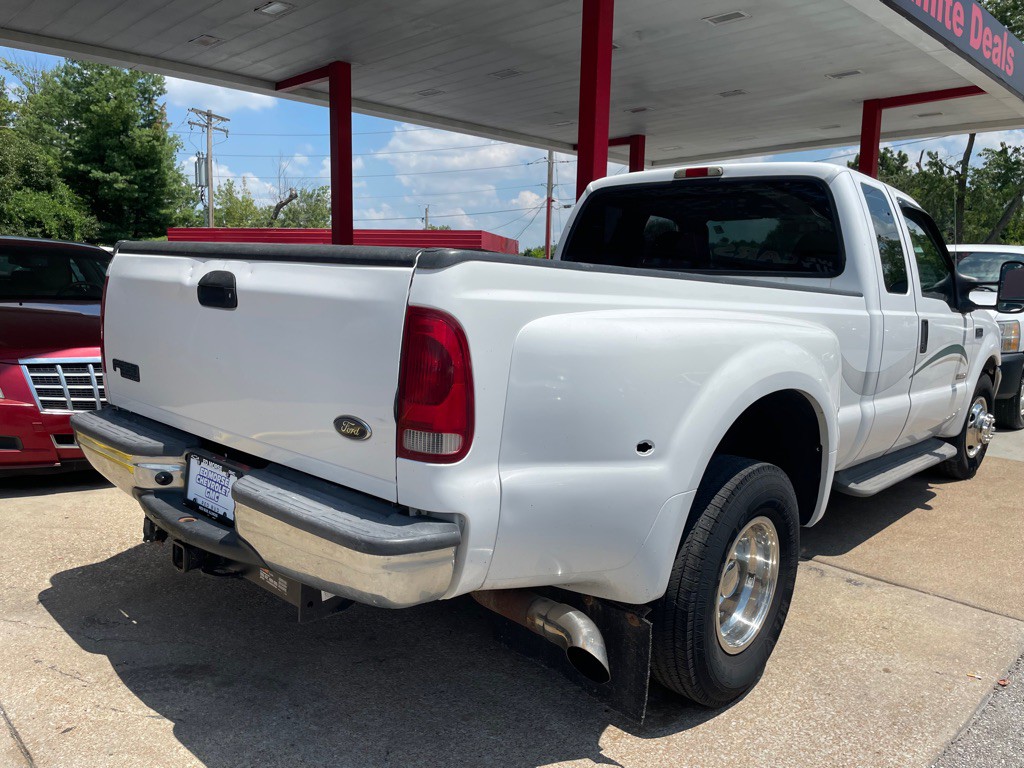 2004 Ford F-350 Image 7