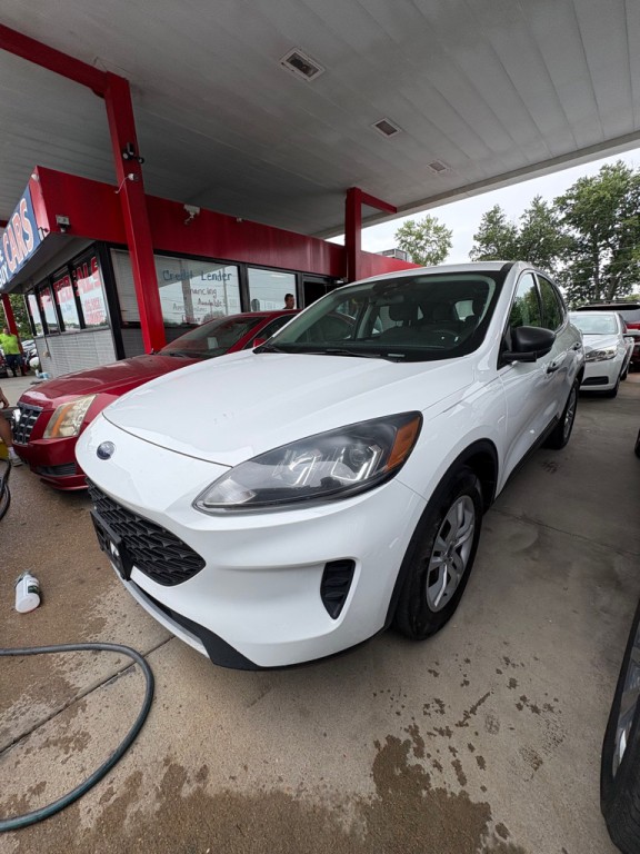 2022 Ford Escape Image 2
