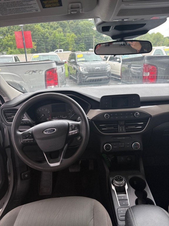 2022 Ford Escape Image 10