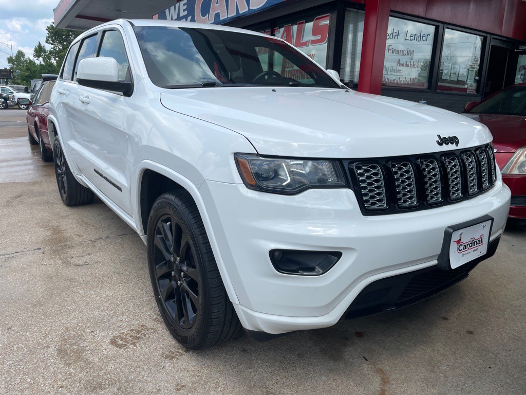 2017 Jeep Grand Cherokee Image 2