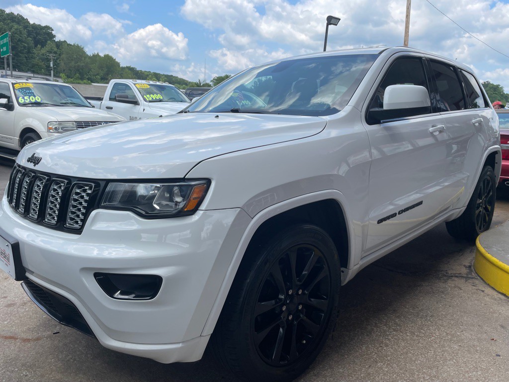 2017 Jeep Grand Cherokee Image 4