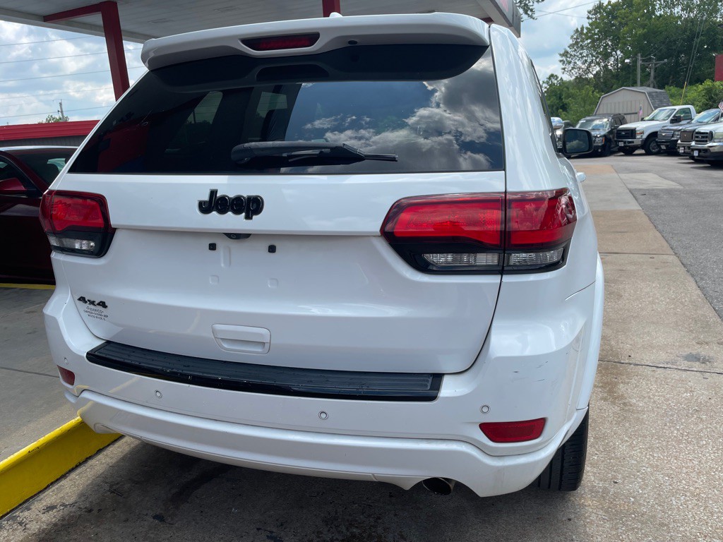 2017 Jeep Grand Cherokee Image 6