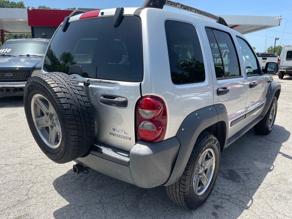 2006 Jeep Liberty Image 7