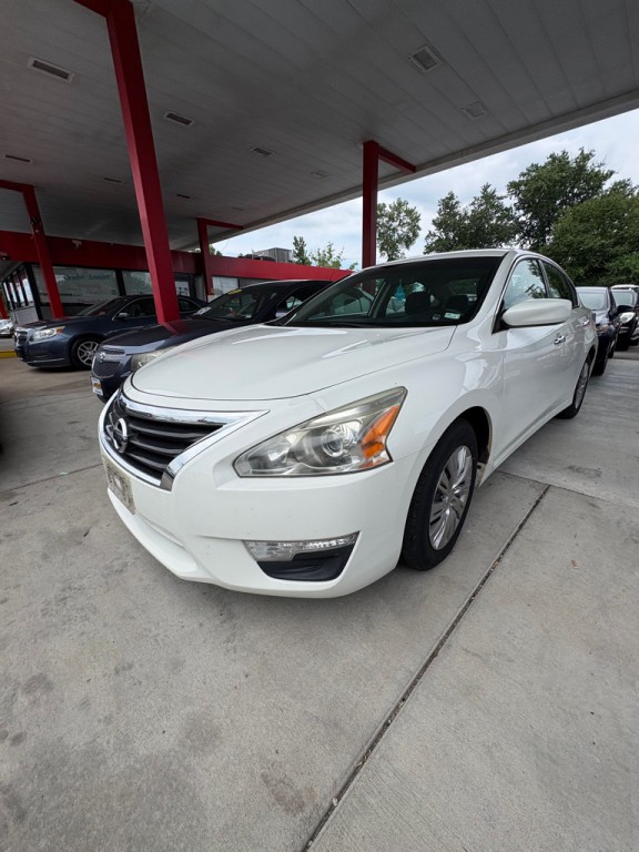 2015 Nissan Altima Image 3
