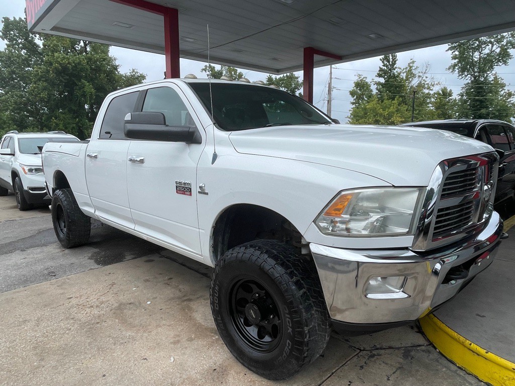 2012 Dodge Ram 2500 Image 2