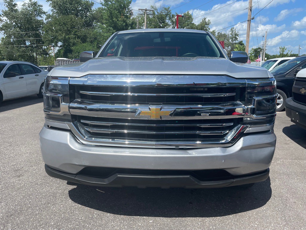 2018 Chevrolet Silverado 1500 Image 3