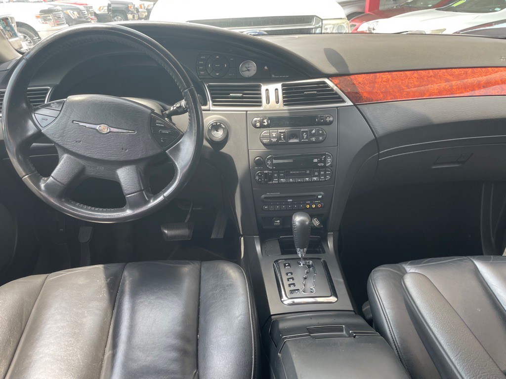 2005 Chrysler Pacifica Image 9
