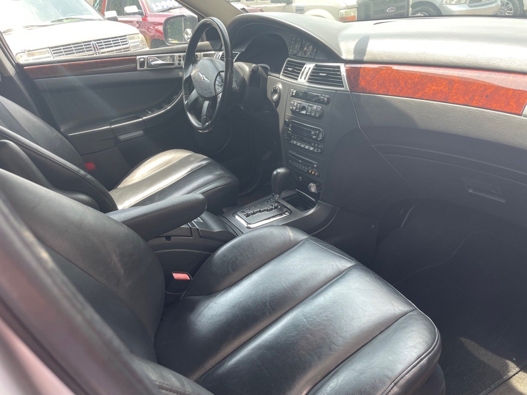 2005 Chrysler Pacifica Image 10